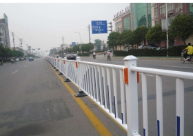聊城市市政道路护栏工程