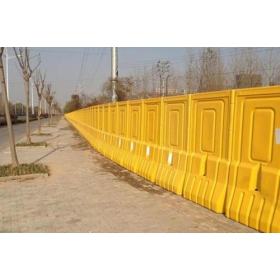 聊城市公路高栏水马厂家_道路围栏水马_厂家_价格