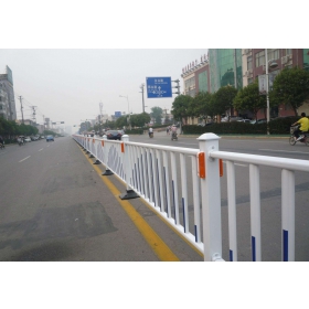聊城市市政道路护栏工程